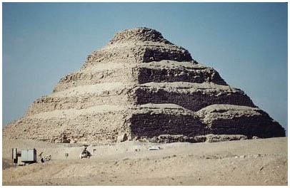 Egypt - Džoserova (Necerichetova) pyramida zvaná Stupňovitá - Sakkára