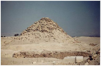 Egypt - Veserkafova pyramida - Sakkára