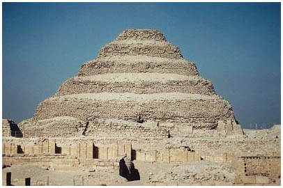 Egypt - Džoserova (Necerichetova) pyramida zvaná Stupňovitá - Sakkára 2